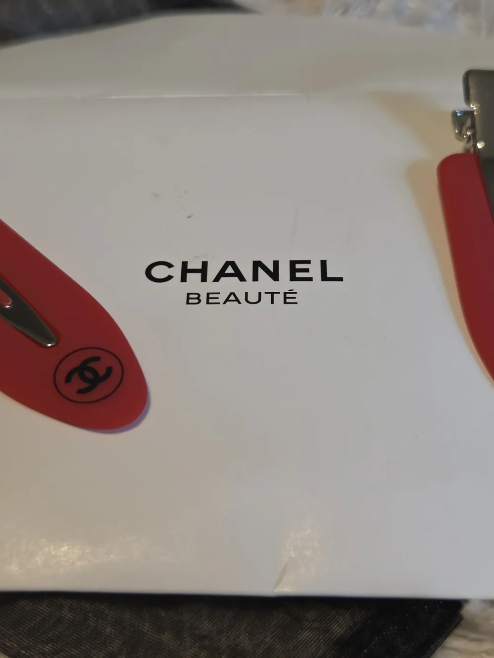 CHANEL Red Logo Hair Clips Set